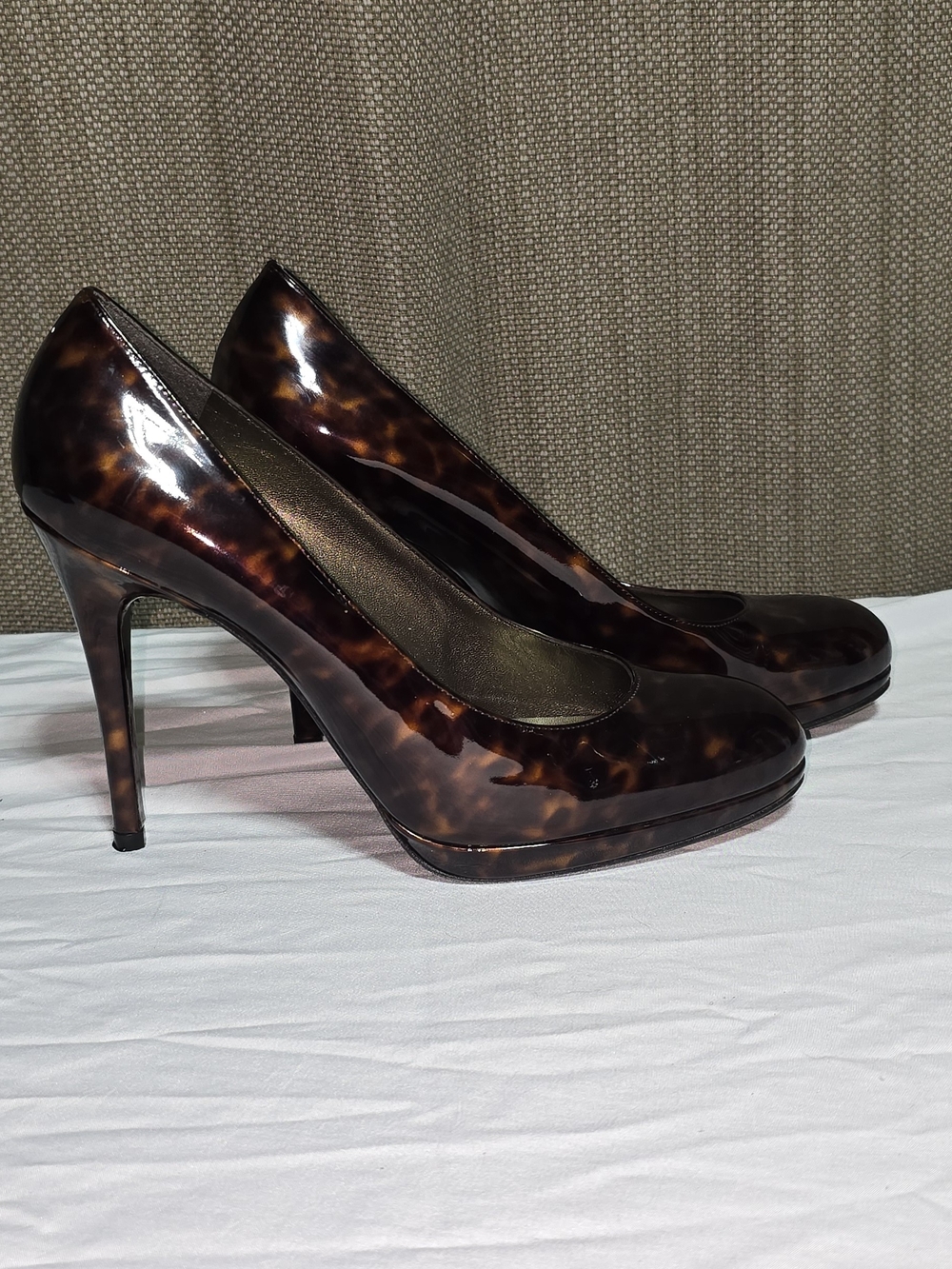 Stuart Weitzman Tortoise Patent Leather Pointed Toe Pumps Made Spain